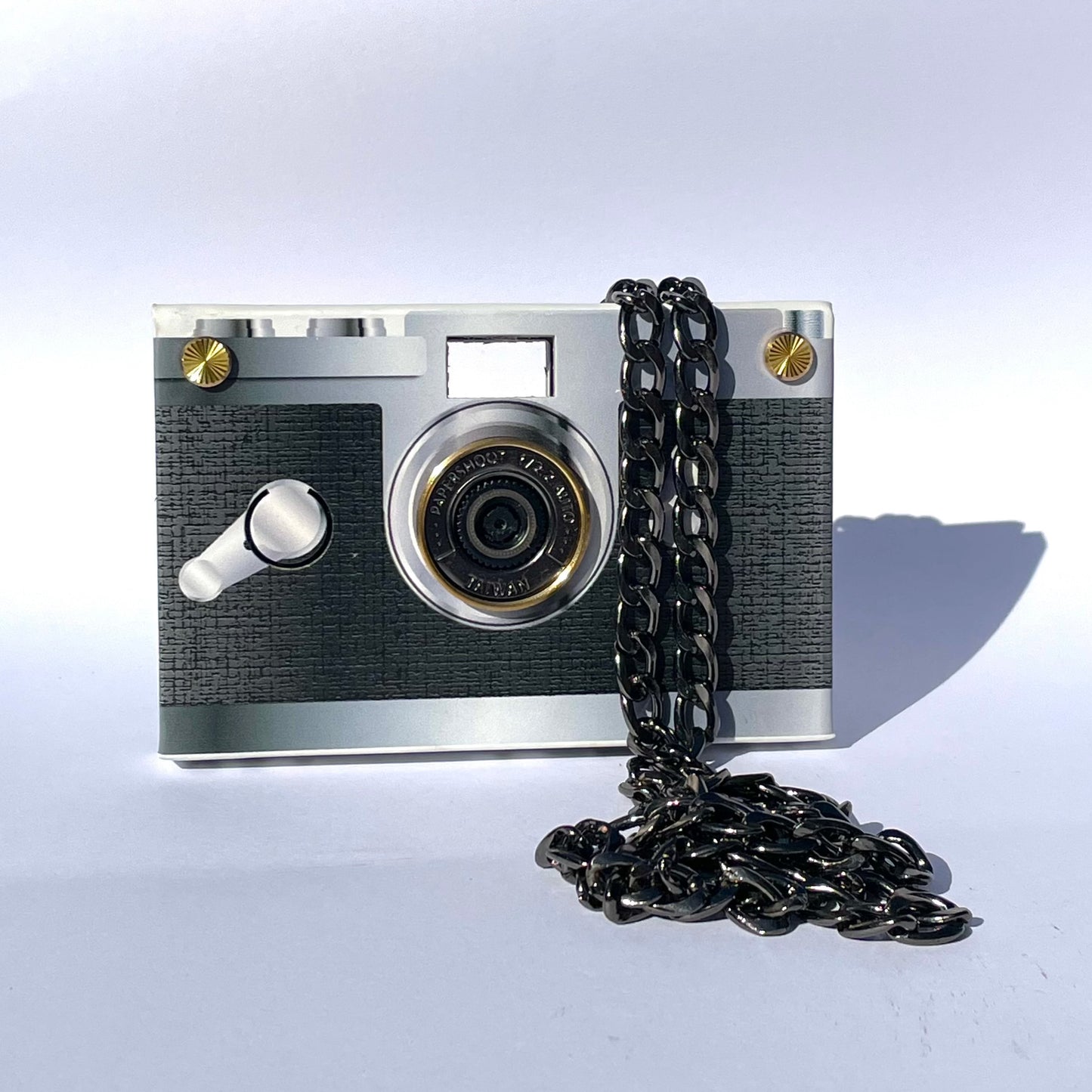 Black metal chain strap